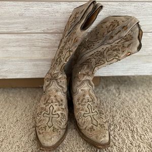 Corral cowboy boots